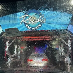 Rich's Car Wash - Texas City, TX - Entry to car wash