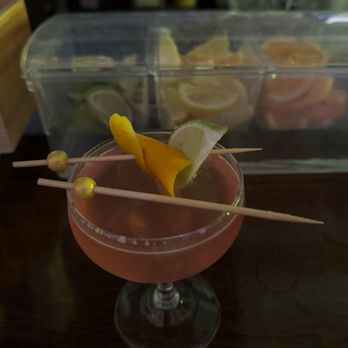 The Laurels - Cosmopolitan - Cocktail Bars Near Me - New York, New York The Laurels - Cosmopolitan - Cocktail Bars Near Me - New York, New York