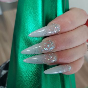 Crystal's Nails & Spa - Nail Salons Near Me - Lakeside, California