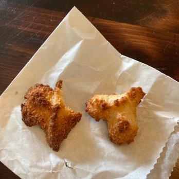 Boriken Restaurant - Macaroon - Puerto Rican Near Me - Beaverton, Oregon