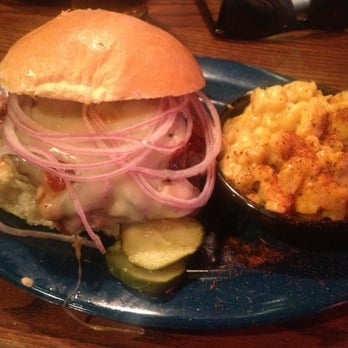 Dinosaur Bar-B-Que - Portebella pulled pork sandwich with fantastic Mac and cheese! Delicious! - Barbeque Near Me - Syracuse, New York