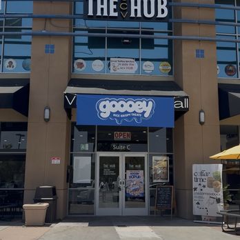 Los Coffeeholics - Outside - Coffee & Tea Near Me - Valencia, California