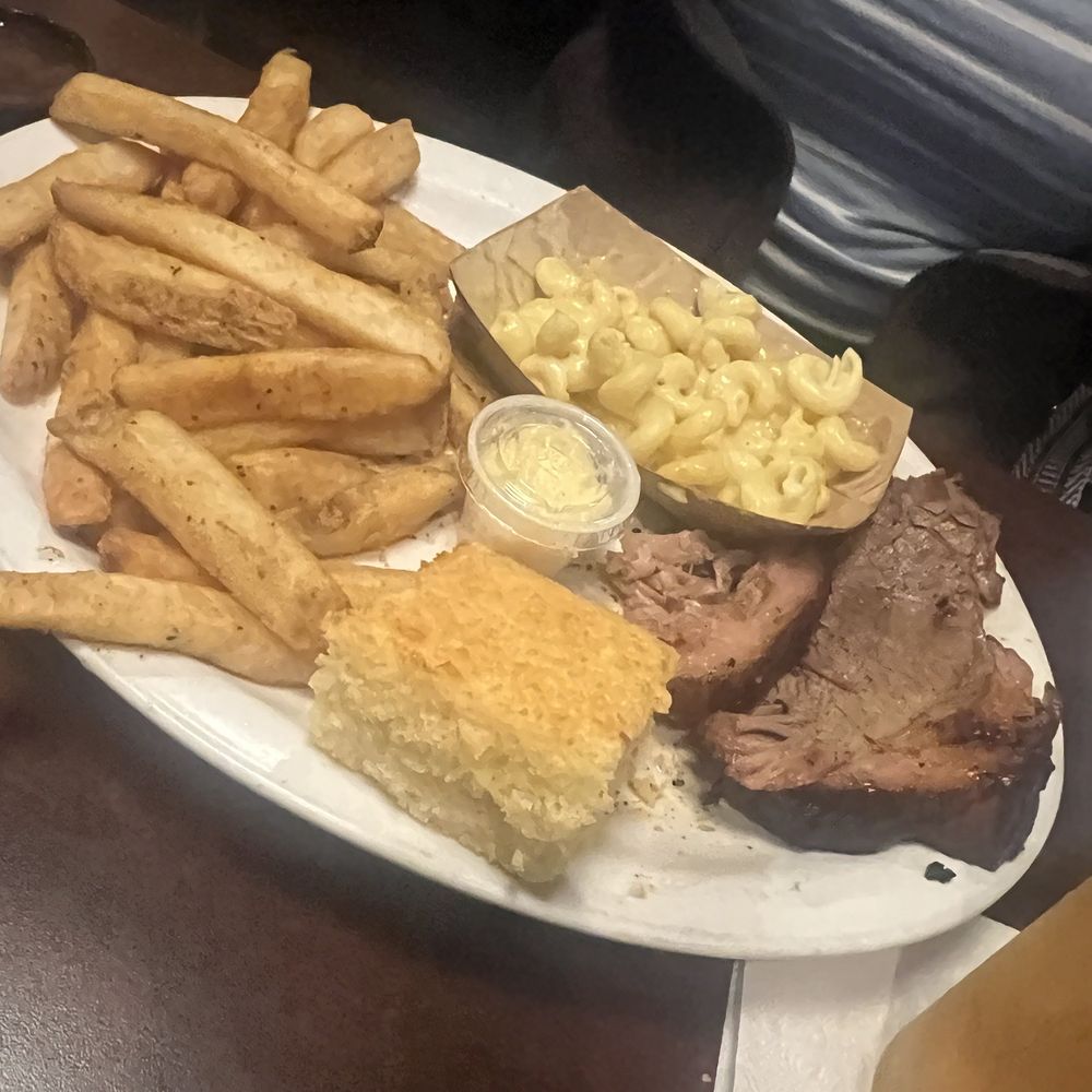 Smokehouse | 734 - Brisket - Barbeque Near Me - Temperance, Michigan Smokehouse | 734 - Brisket - Barbeque Near Me - Temperance, Michigan