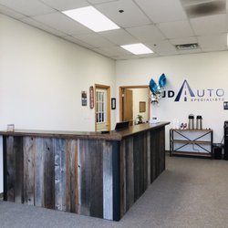 JD Auto Specialists - Waiting room
