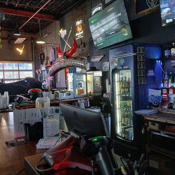 The Green Light - Bar area - Sports Bars Near Me - Nashville, Tennessee The Green Light - Bar area - Sports Bars Near Me - Nashville, Tennessee
