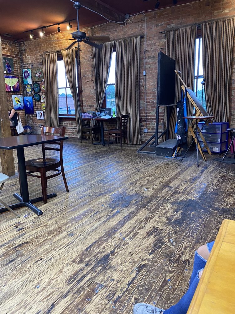 THE ARTIST LOFT Updated September 2024 156 S White St Second Fl, Wake Forest, North Carolina