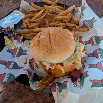 Panini's Bar & Grill - Bars Near Me - Twinsburg, Ohio