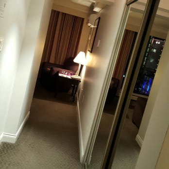 Century Plaza - 1 bedroom suite, hallway to the living room - Hotels Near Me - Vancouver, British Columbia Century Plaza - 1 bedroom suite, hallway to the living room - Hotels Near Me - Vancouver, British Columbia