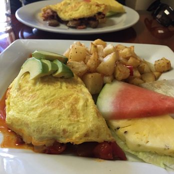 Garlic City Cafe - Chorizo omelette with breakfast potatoes and fruit - American Near Me - Gilroy, California Garlic City Cafe - Chorizo omelette with breakfast potatoes and fruit - American Near Me - Gilroy, California