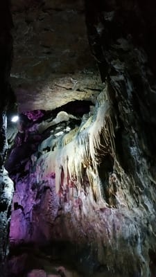 Poole's Cavern by null