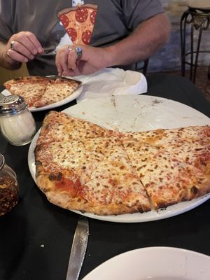 Pizza Pazzo by null
