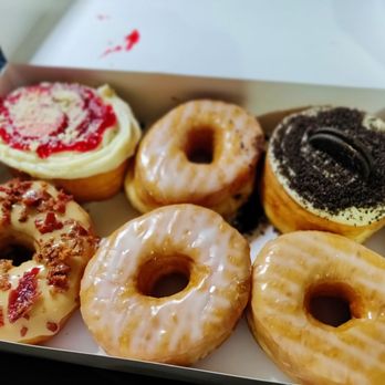 Papy Donuts - a variety of donuts in a box - Donuts Near Me - Edinburg, Texas Papy Donuts - a variety of donuts in a box - Donuts Near Me - Edinburg, Texas