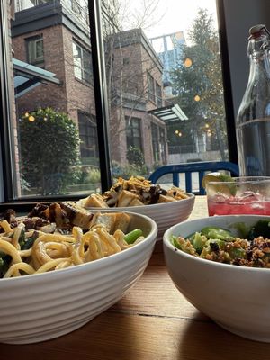 Noodle/Bar by null