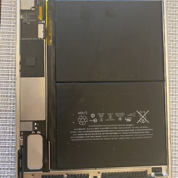 iFixScreens - The half of the iPad they sent my grandmother home with - Mobile Phone Repair Near Me - Forest Hills, New York iFixScreens - The half of the iPad they sent my grandmother home with - Mobile Phone Repair Near Me - Forest Hills, New York