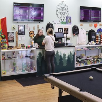 The 4SSST - Interior of the The 4ssst cannabis dispensary on Welwood drive in Uxbridge - Cannabis Dispensaries Near Me - Uxbridge, Ontario