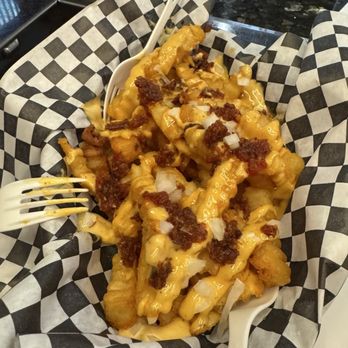 Carl Og3 Burger Shop - OG3 style fries - Burgers Near Me - Honolulu, Hawaii