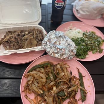 Barbacoa Los Gueros - 1/2 pound barbacoa - Mexican Near Me - West Covina, California Barbacoa Los Gueros - 1/2 pound barbacoa - Mexican Near Me - West Covina, California