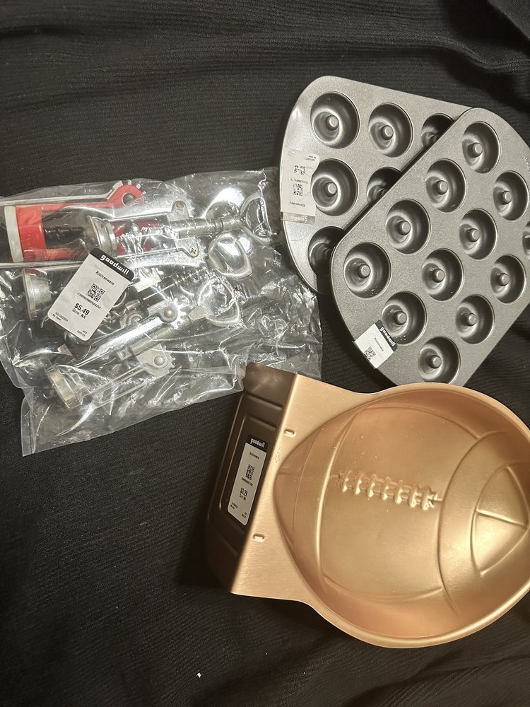 GOODWILL STORE DENTON Updated October 2024 11 Photos & 21 Reviews