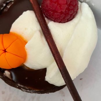 Cocoa Bean Fine Desserts - Creme Brûlée Chocolate Tart - Bakeries Near Me - Geneva, Illinois