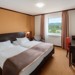 Trans World Hotel Donauwelle - Superior room