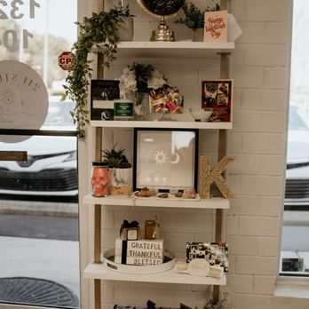 211 Studio - Nail Salons Near Me - Kernersville, North Carolina