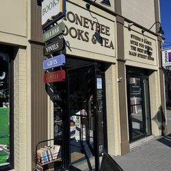 Honeybee Books & Tea