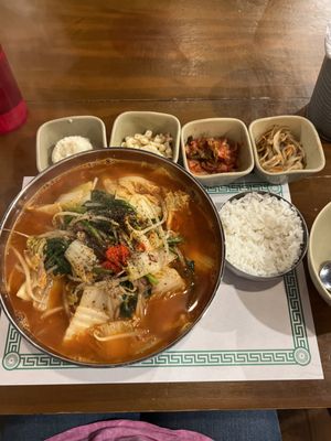Hanmaru Gamjatang by null