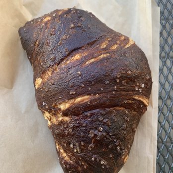 Maui Bread - Pretzel Crossoint - Bakeries Near Me - Kihei, Hawaii