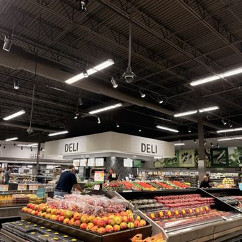 Publix - Produce Area - Grocery Near Me - Wesley Chapel, Florida Publix - Produce Area - Grocery Near Me - Wesley Chapel, Florida