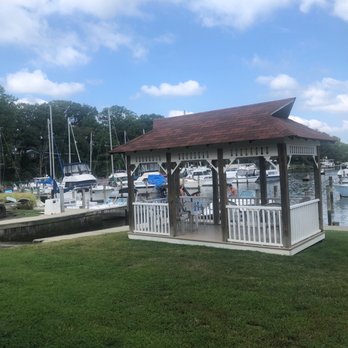 Holiday Hill Marina - Marinas Near Me - Edgewater, Maryland
