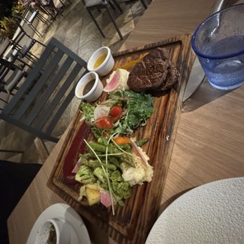 Pelicanos - Filet with special. - Seafood Near Me - Playa del Carmen, ROO