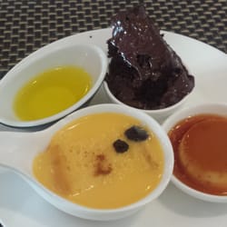 New Quay International Buffet & Bar - Various desserts