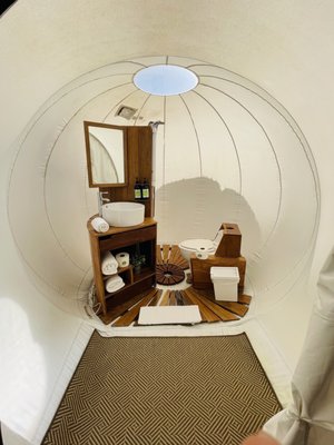 Campera Hotel Bubble by null