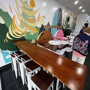 ShakeiT Boba - Decor inside (seating) - Food Trucks Near Me - Madison, Alabama ShakeiT Boba - Decor inside (seating) - Food Trucks Near Me - Madison, Alabama