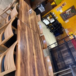 San Diego Mexican Restaurant - Very clean tables!