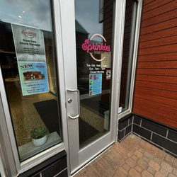 Sprinkles Donut Shop - Front