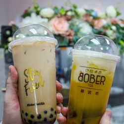 Bober Tea & Coffee - Chizu Pineapple Green Tea & Honey Milk Tea (@joeynht)