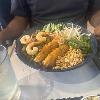 Quan Mii - Pork, shrimp, egg roll bun - Vietnamese Near Me - Westminster, California