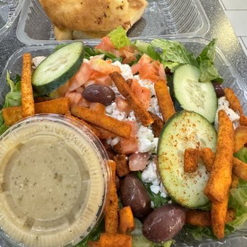 Stone Oven - Mediterranean Chicken Salad - Sandwiches Near Me - Glendale, California Stone Oven - Mediterranean Chicken Salad - Sandwiches Near Me - Glendale, California
