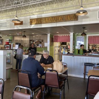 HIGHWAY INN - Updated June 2024 - 2047 Photos & 920 Reviews - 94-830 ...