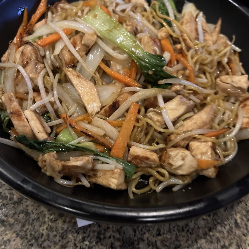 Sapporo - Chicken Yakisoba - Sushi Bars Near Me - Gallatin, Tennessee Sapporo - Chicken Yakisoba - Sushi Bars Near Me - Gallatin, Tennessee