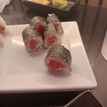 Orange Fish - Tuna roll - Ramen Near Me - La Verne, California Orange Fish - Tuna roll - Ramen Near Me - La Verne, California