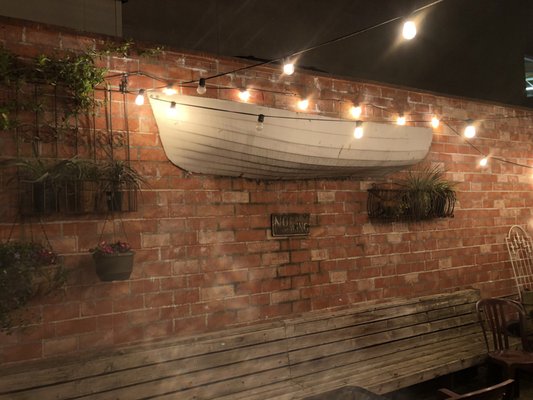 Lock & Keel by null