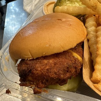 Dave's Hot Chicken - Single Slider - Chicken Shop Near Me - New York, New York