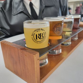 Remlinger Brewing - Sitting down to a taster flight of Remlinger Brewing's beers! - Brewpubs Near Me - Carnation, Washington