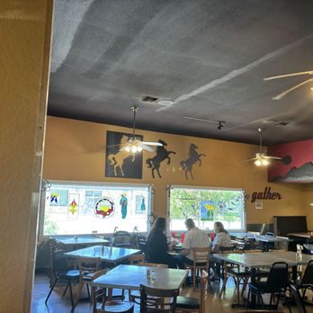 Hungry Horse Restaurant - American Near Me - Boerne, Texas Hungry Horse Restaurant - American Near Me - Boerne, Texas