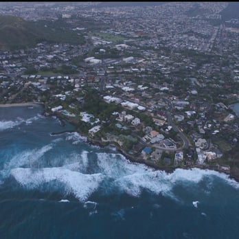 Rainbow Helicopters - The pilot said a house down there recently sold for millions! - Aerial Tours Near Me - Honolulu, Hawaii Rainbow Helicopters - The pilot said a house down there recently sold for millions! - Aerial Tours Near Me - Honolulu, Hawaii