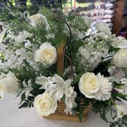Betty Ann Market - Florist! Custom arrangements for all occasions! www.BettyAnnMarket.com
