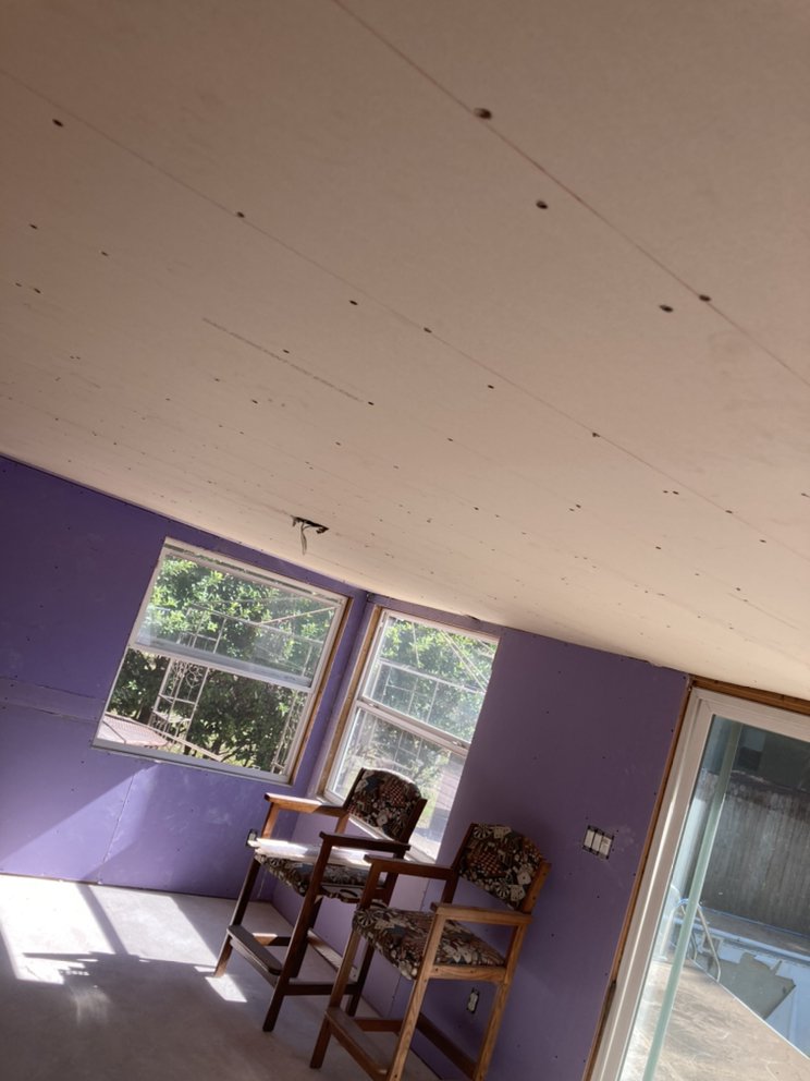 Slide of D&T Renovations