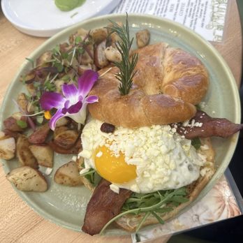 Egg Posh - Eggs Benedict - Breakfast & Brunch Near Me - Frisco, Texas
